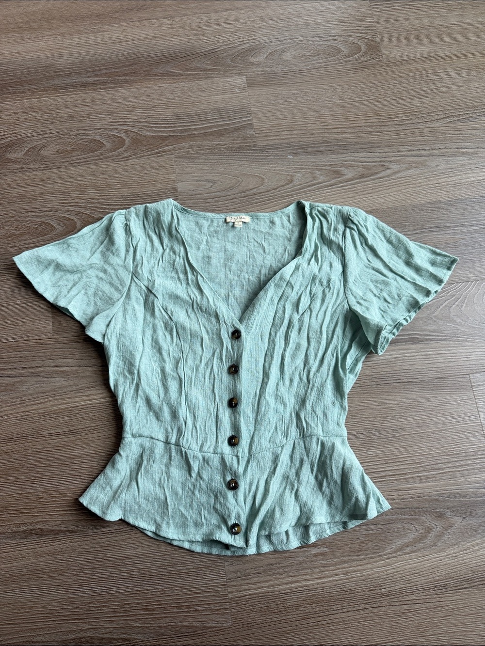 Lily White Women’s Top